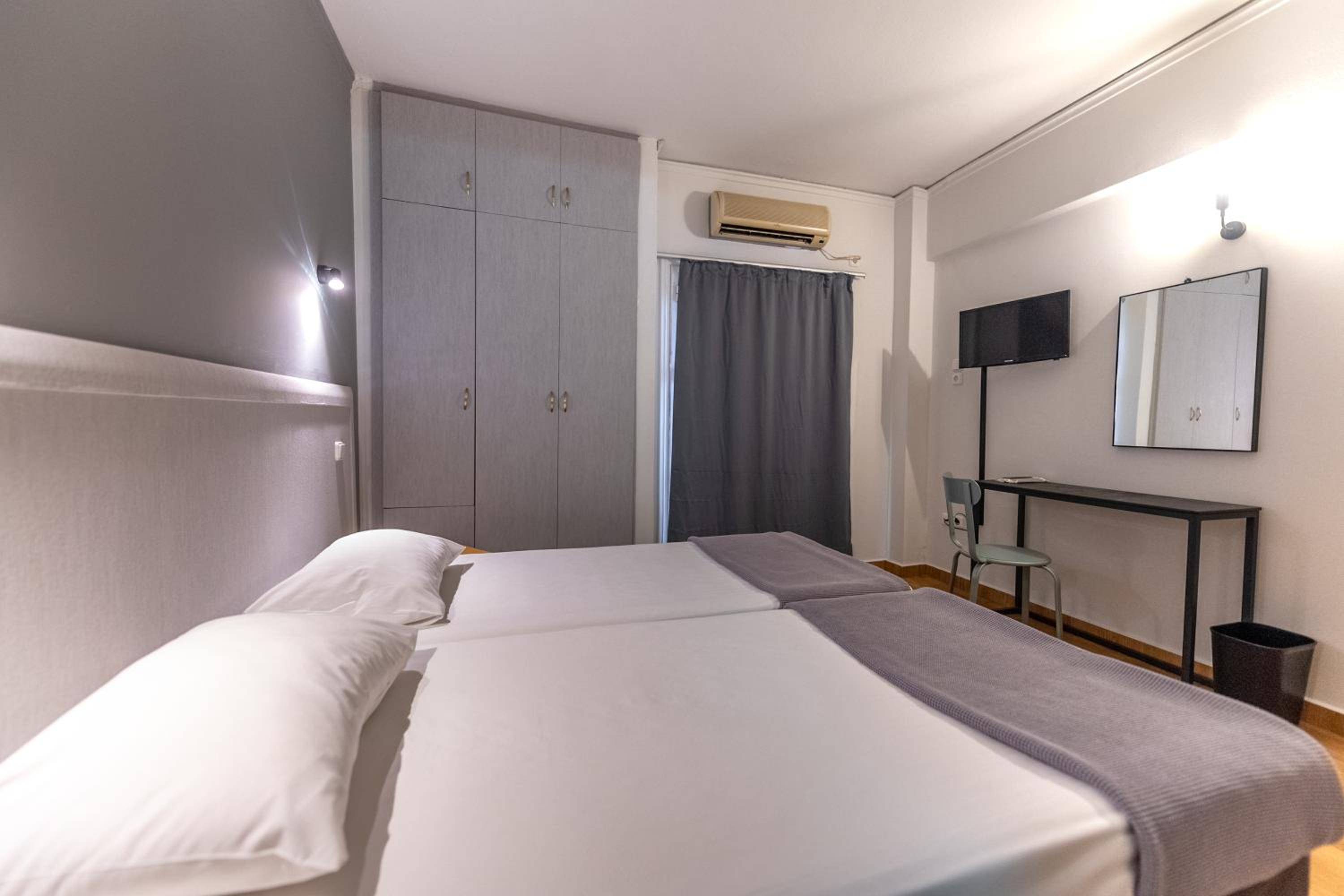 Room, Single