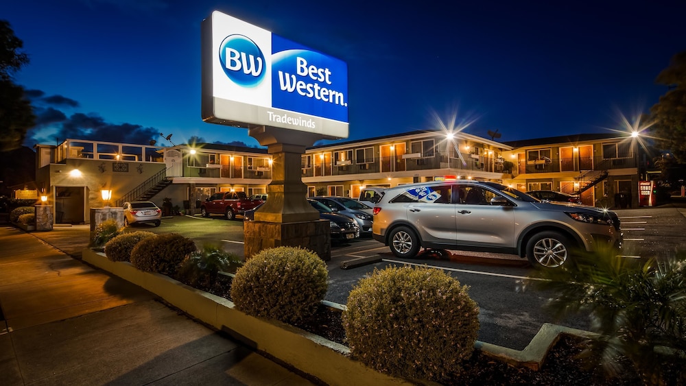 Best Western Tradewinds 3/48