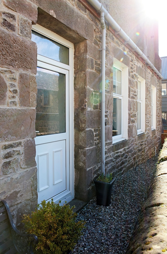 Crieff Armoury Luxury Self Catering Apartment 22/36