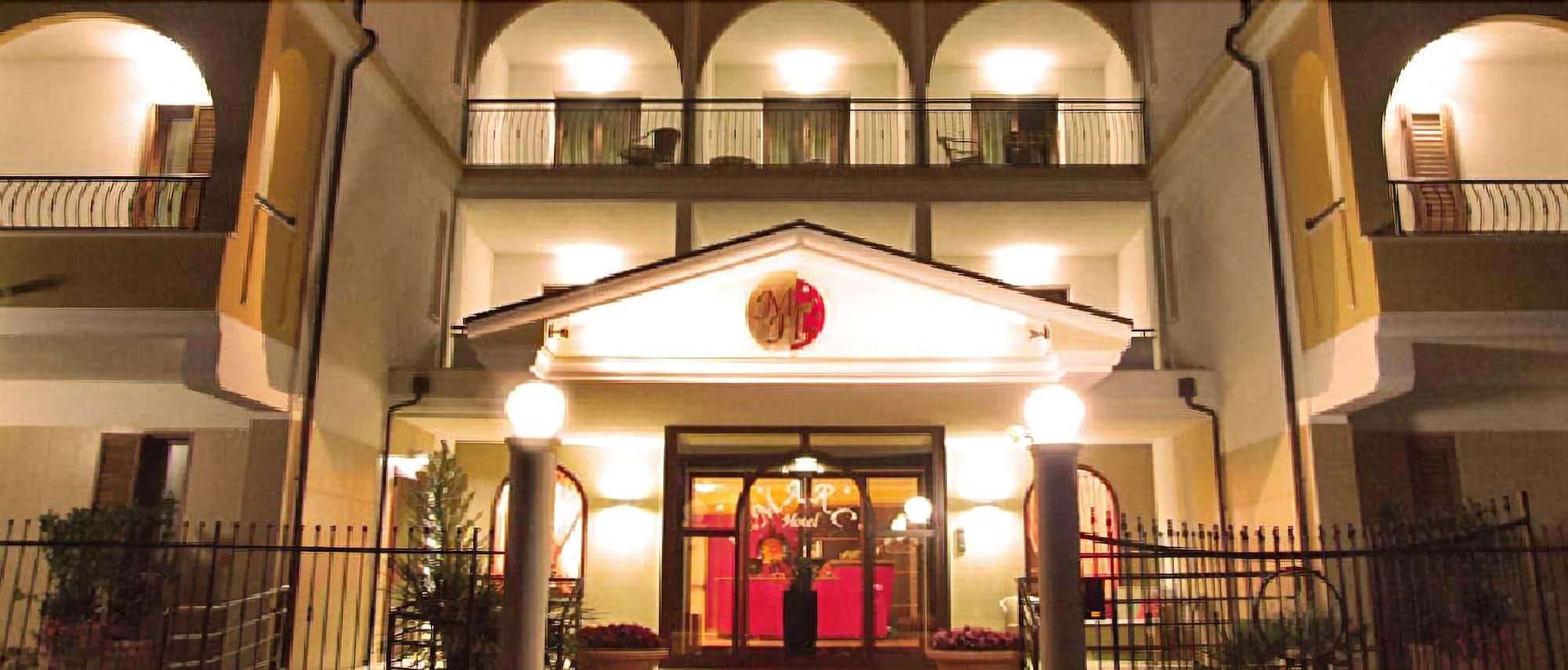 Marc Hotel 7/61