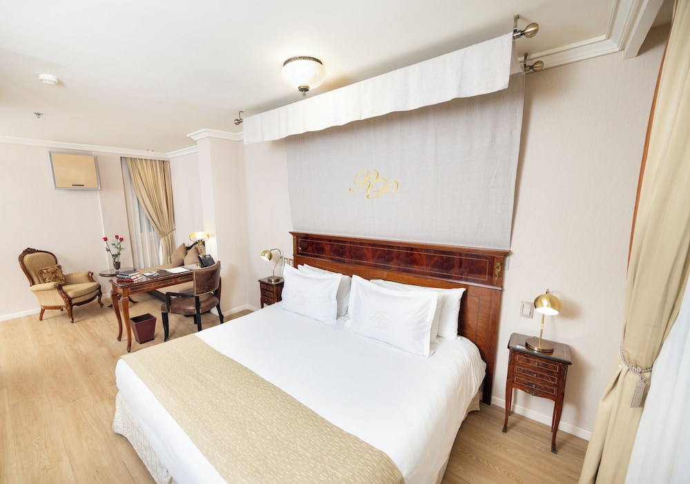 Melia, Accessible