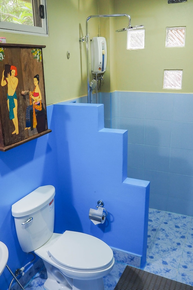 Lanta Castaway Beach Resort 49/50