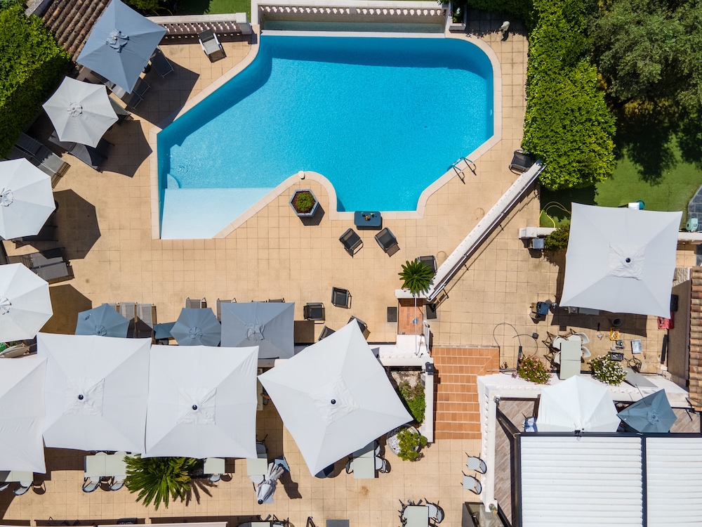 Hotel Perla Riviera 38/48