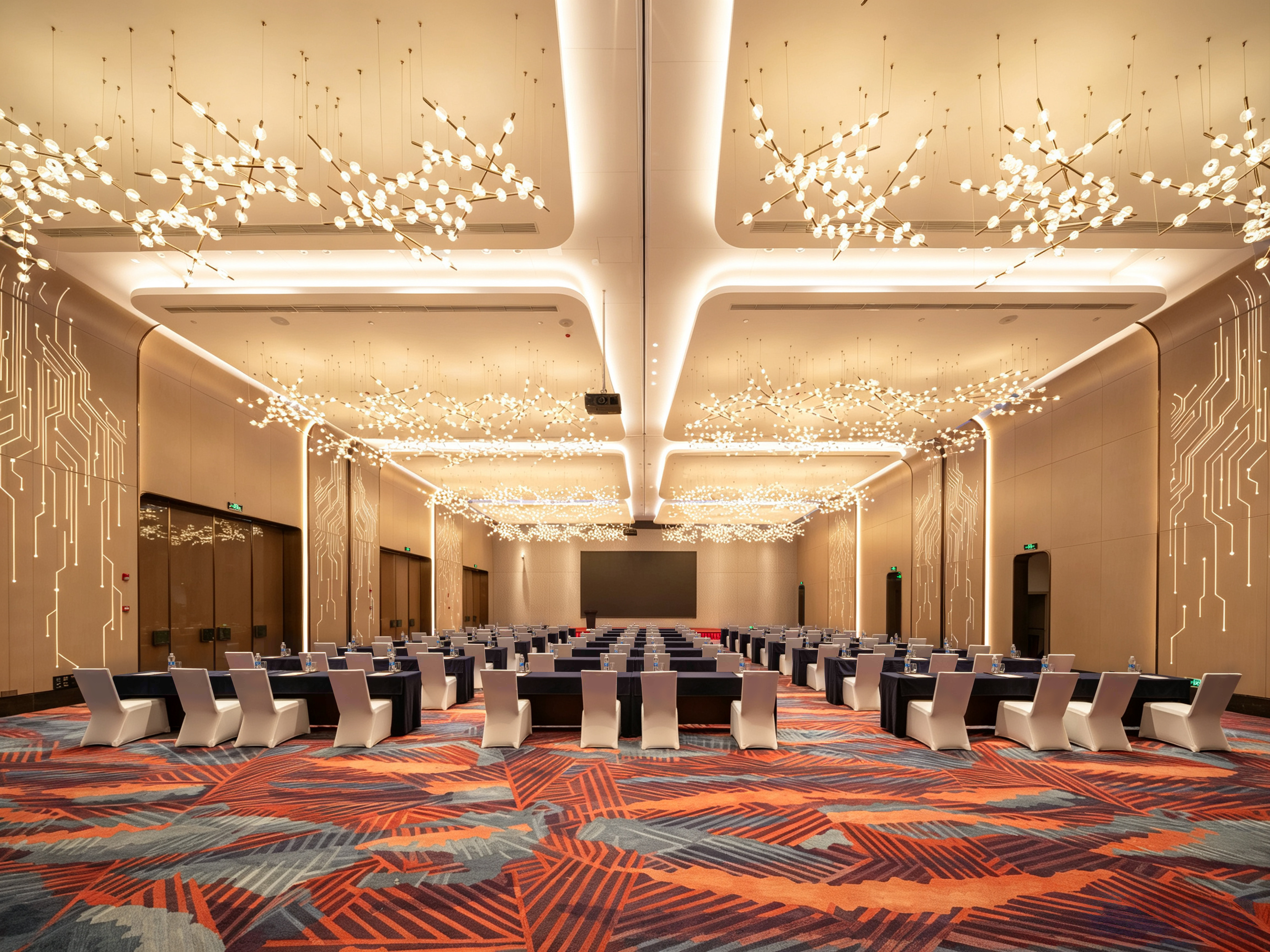 Holiday Inn Chongqing Data Valley 42/59