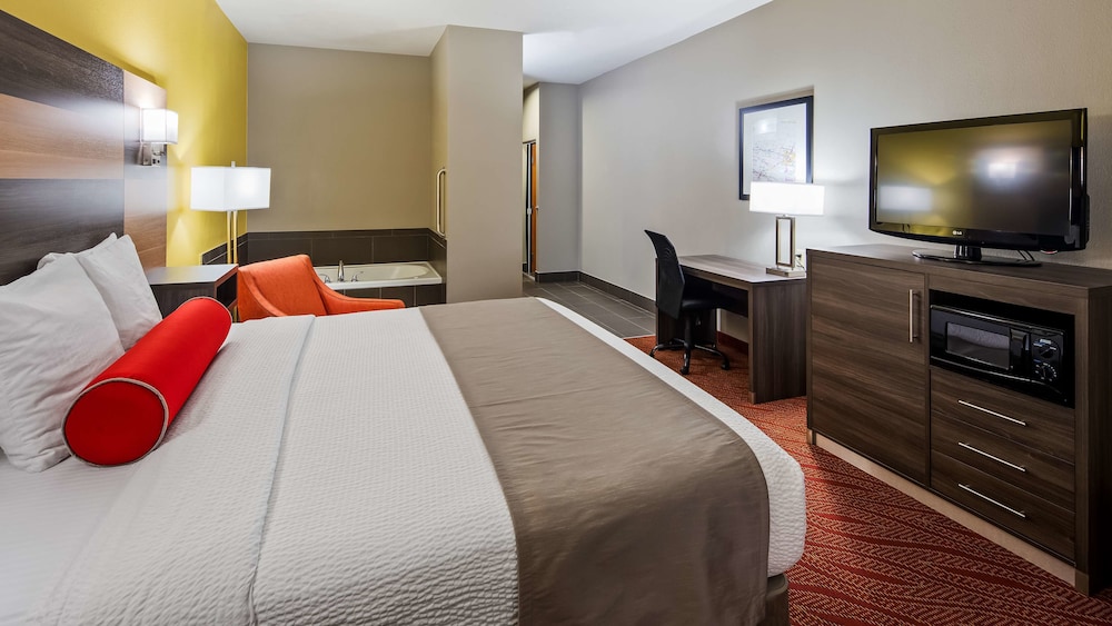 Best Western Plus Midwest City Inn & Suites 10/27