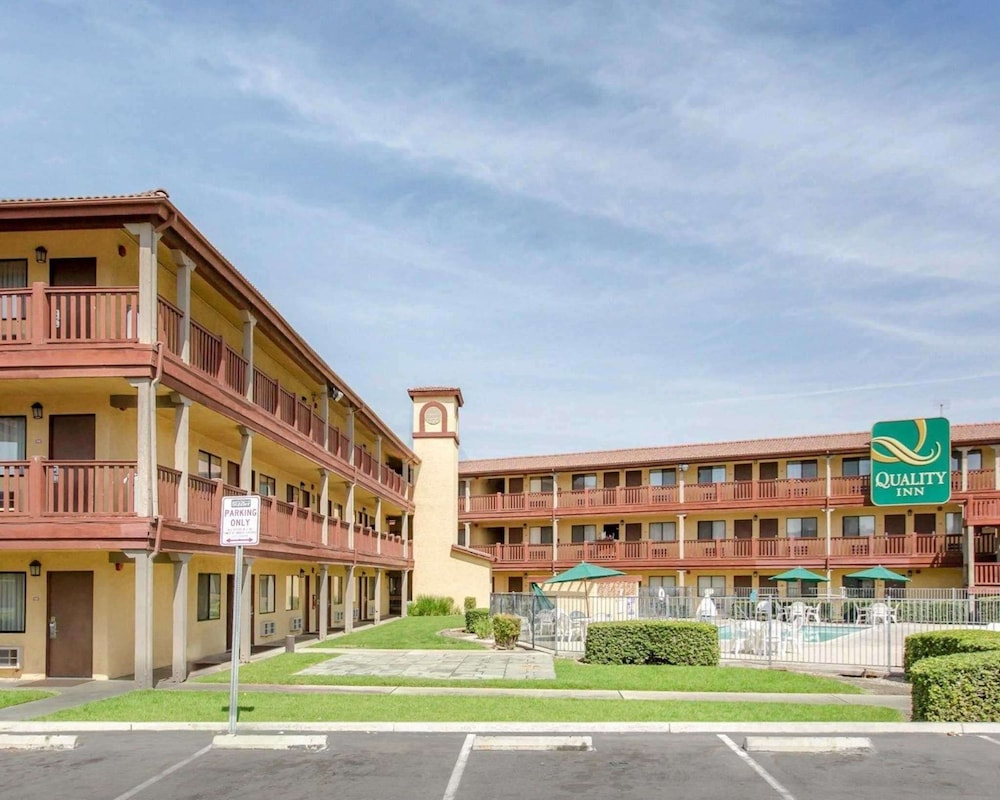 Quality Inn San Bernardino CA 5/43