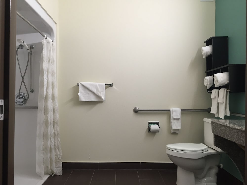 Best Western Mayport Inn & Suites 15/34