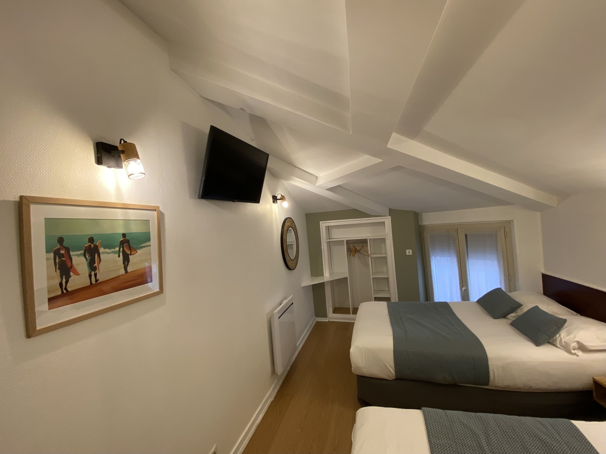 DUPLEX, QUADRUPLE