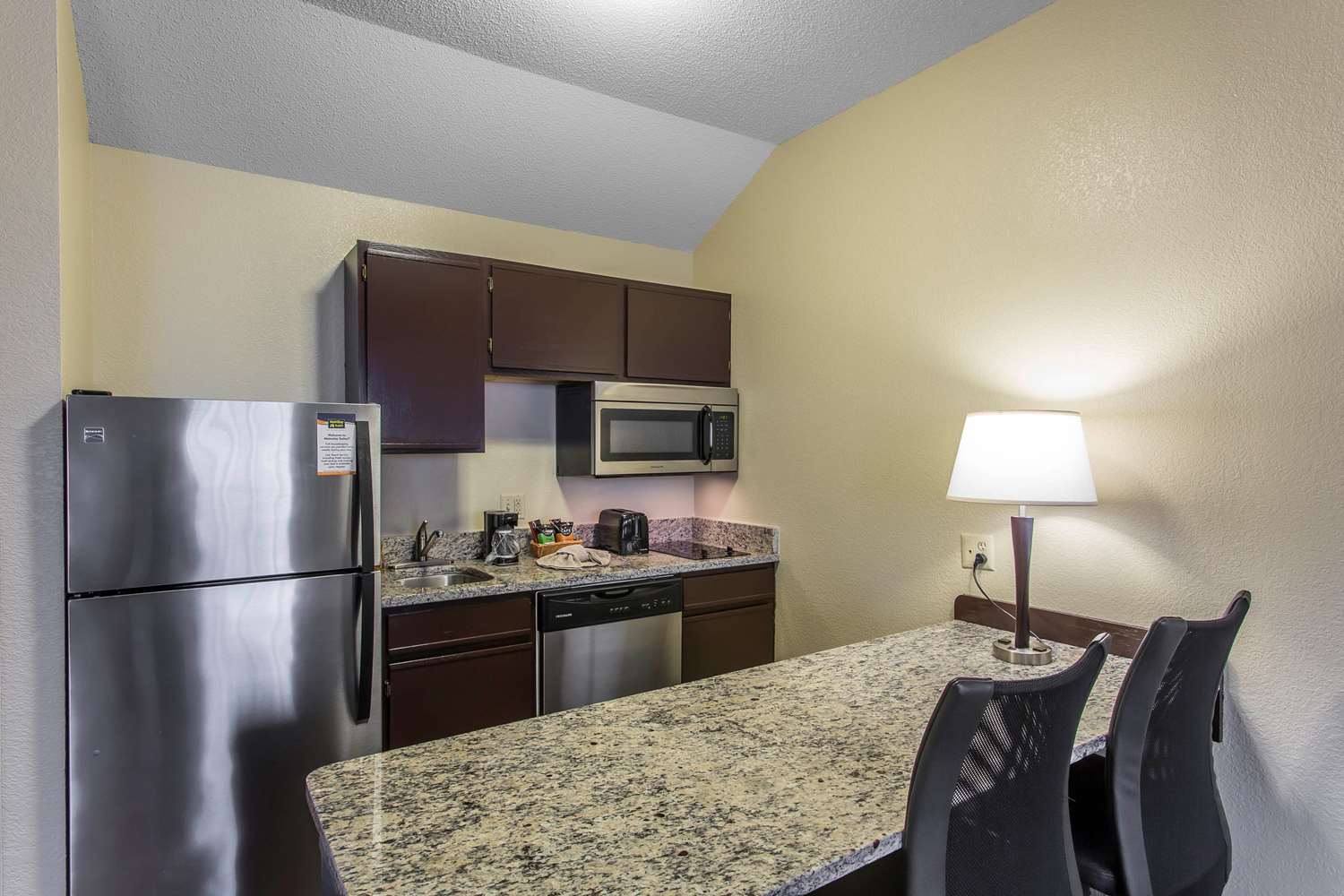 MainStay Suites Brentwood Nashville 24/62