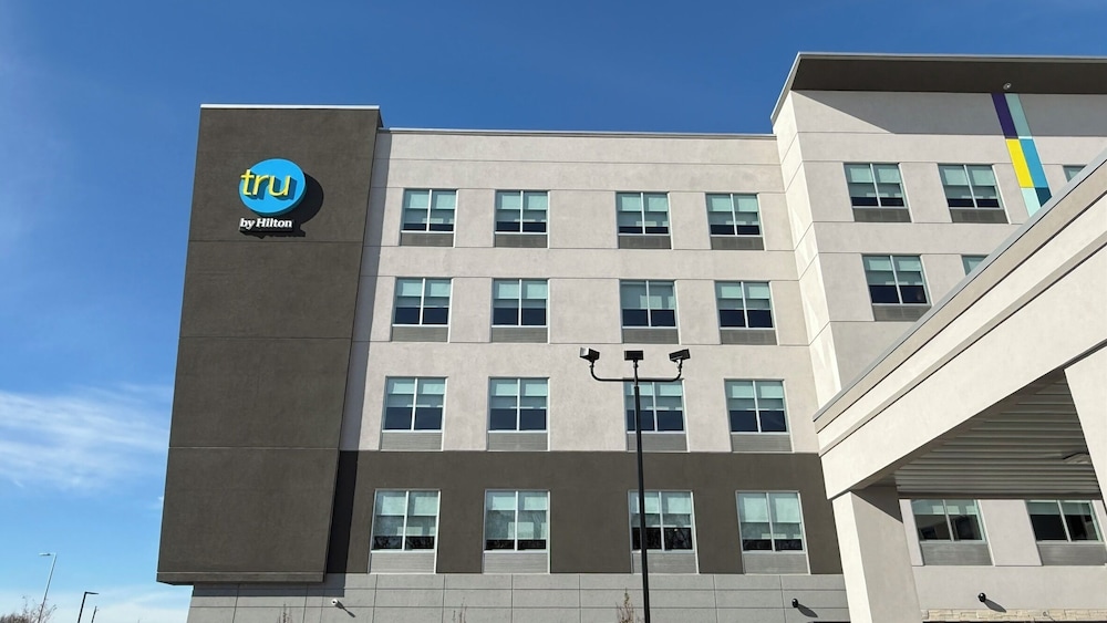 Tru by Hilton Concord Charlotte in CONCORD - NC