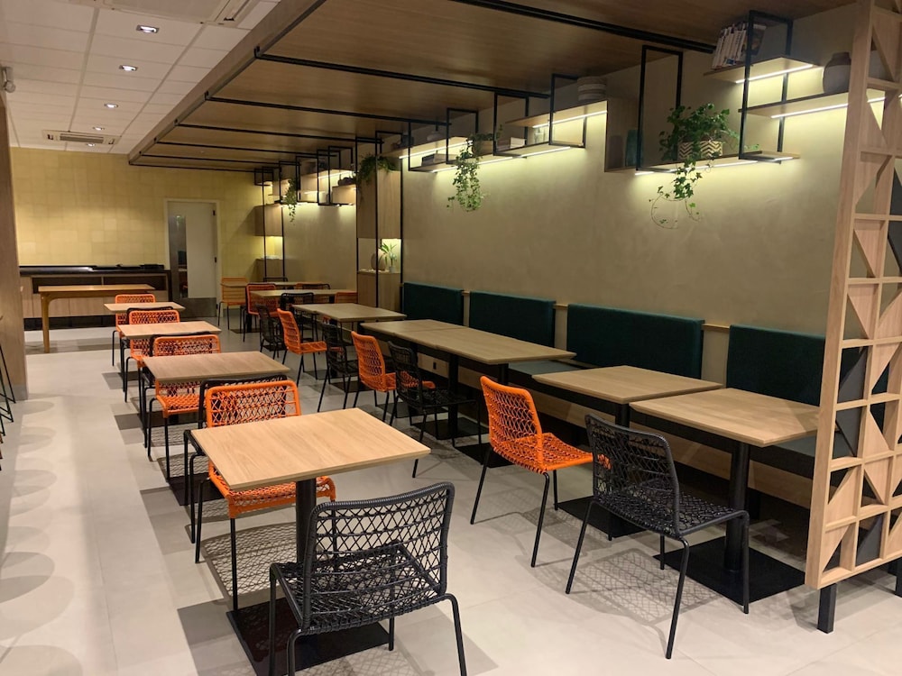 Ibis Montenegro Hotel 45/53