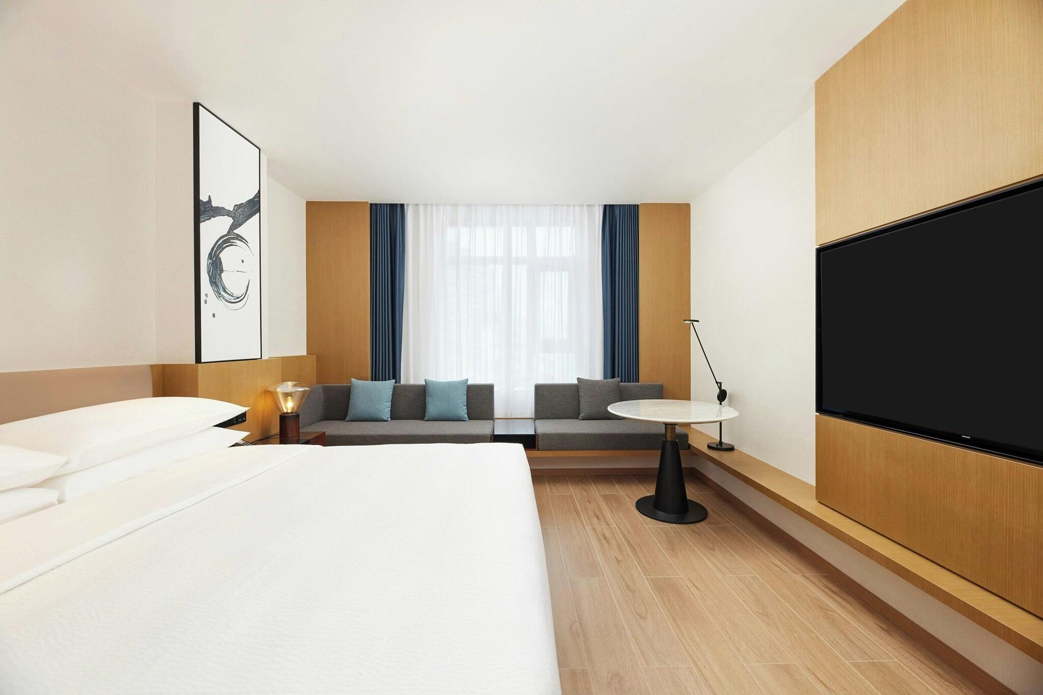 Fairfield by Marriott Haikou Meilan 5/18