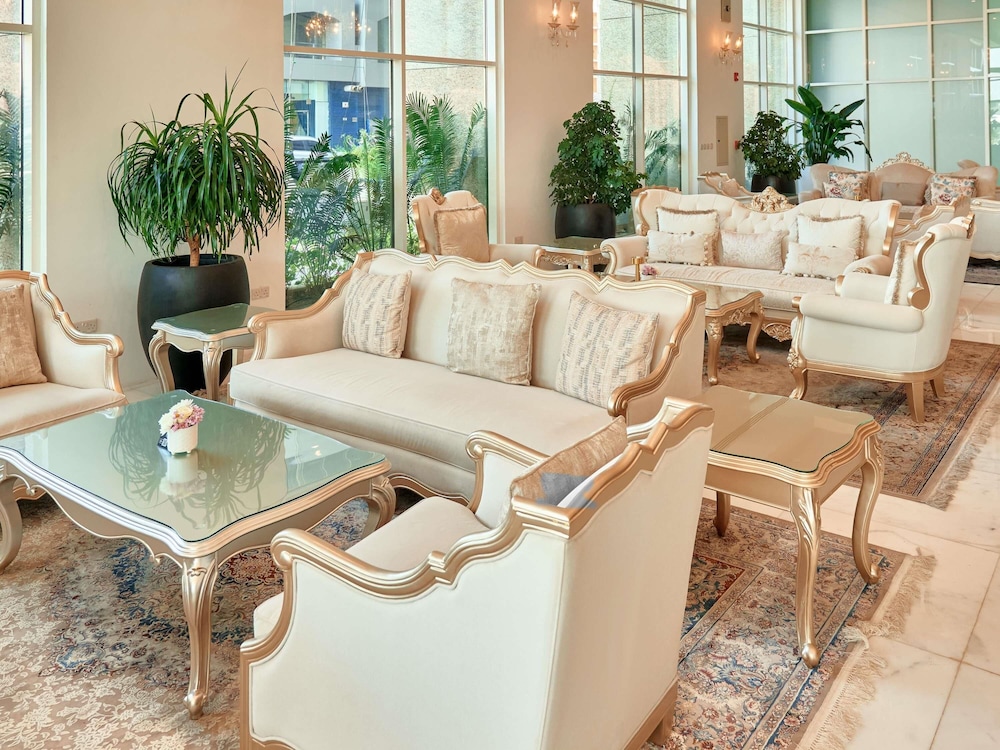 Sofitel Abu Dhabi Corniche 50/66