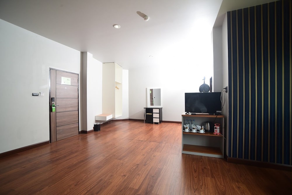 Chanthaburi Center Hotel 30/40