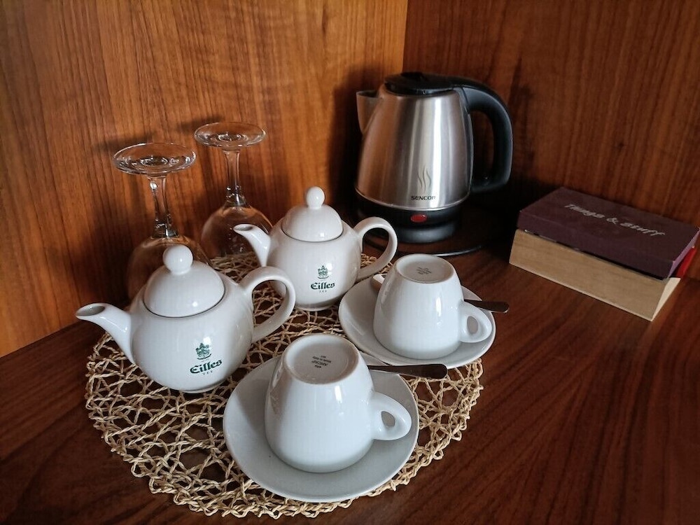 Hotel Eminent 26/45