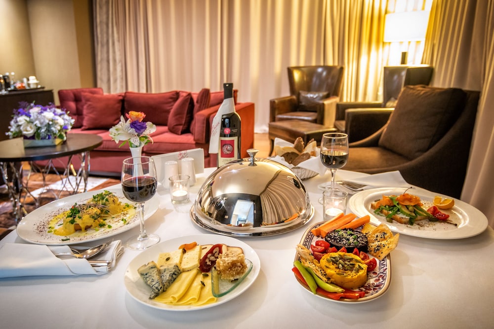 Crowne Plaza Borjomi 43/76