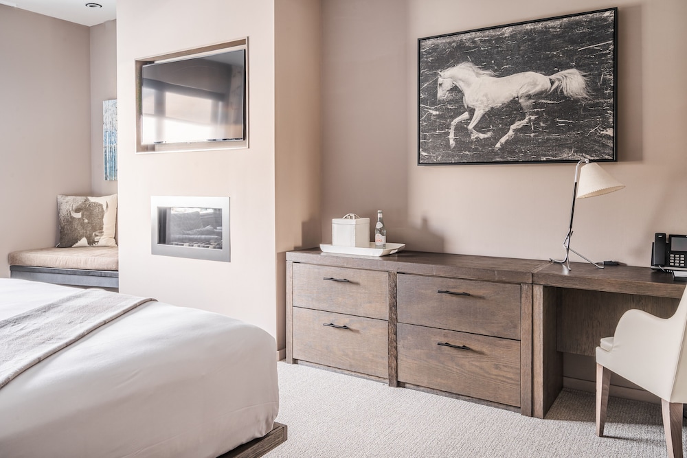 غرفة بريميوم بسرير كينج بشرفة، Hotel Jackson 2/4