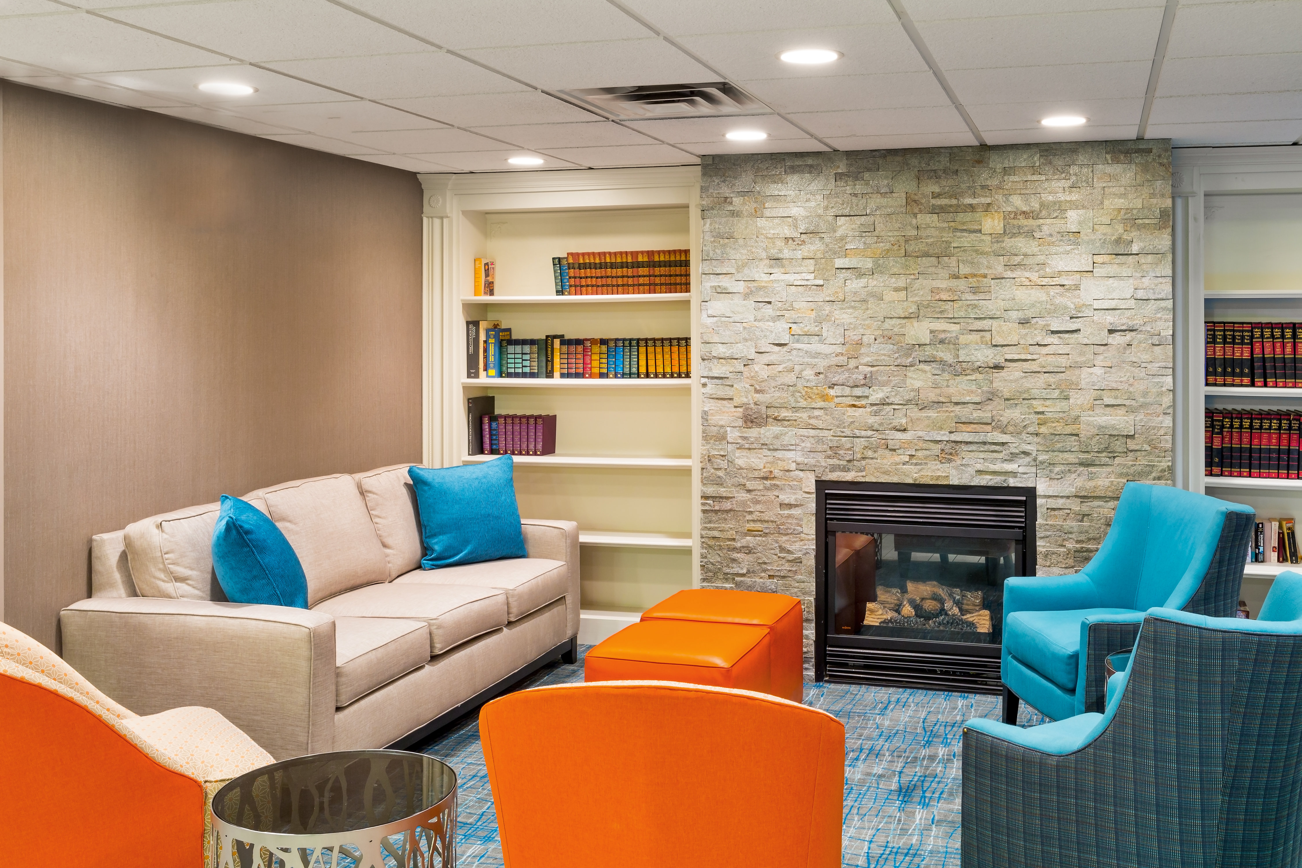 Holiday Inn Express & Suites Burlington - Mount Holly 24/39
