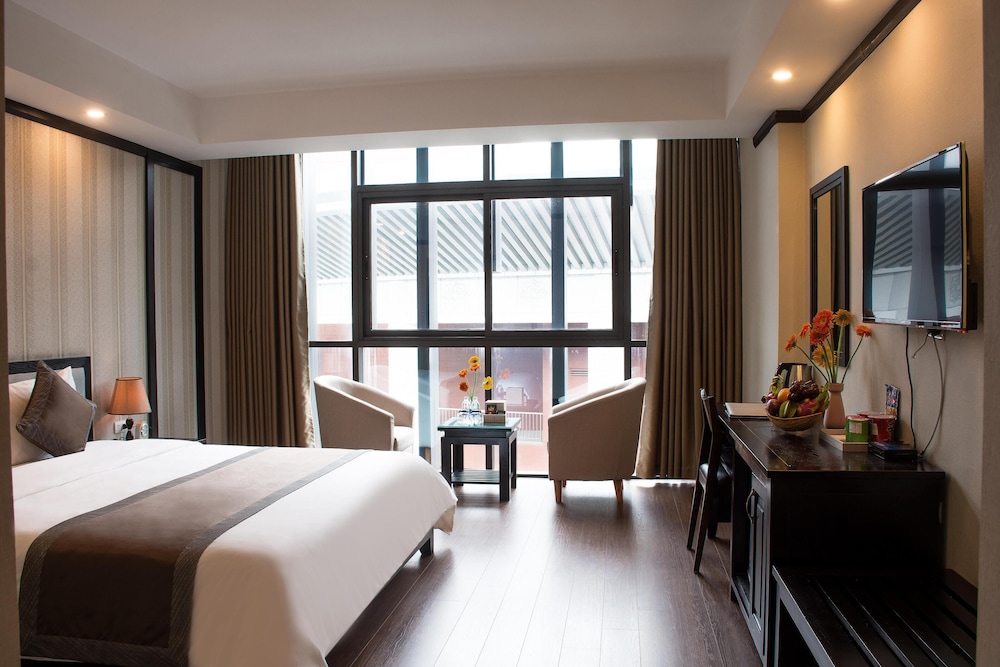 TOP HOTEL 30/60