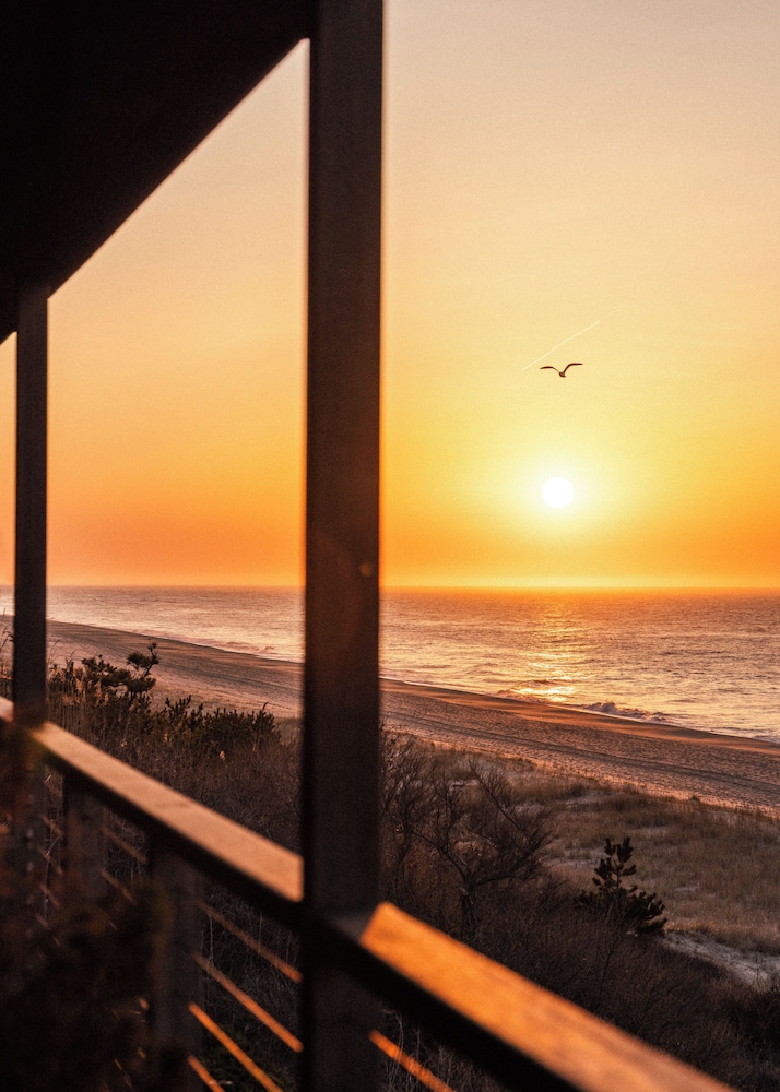 Gurneys Montauk Resort and Seawater Spa 73/78