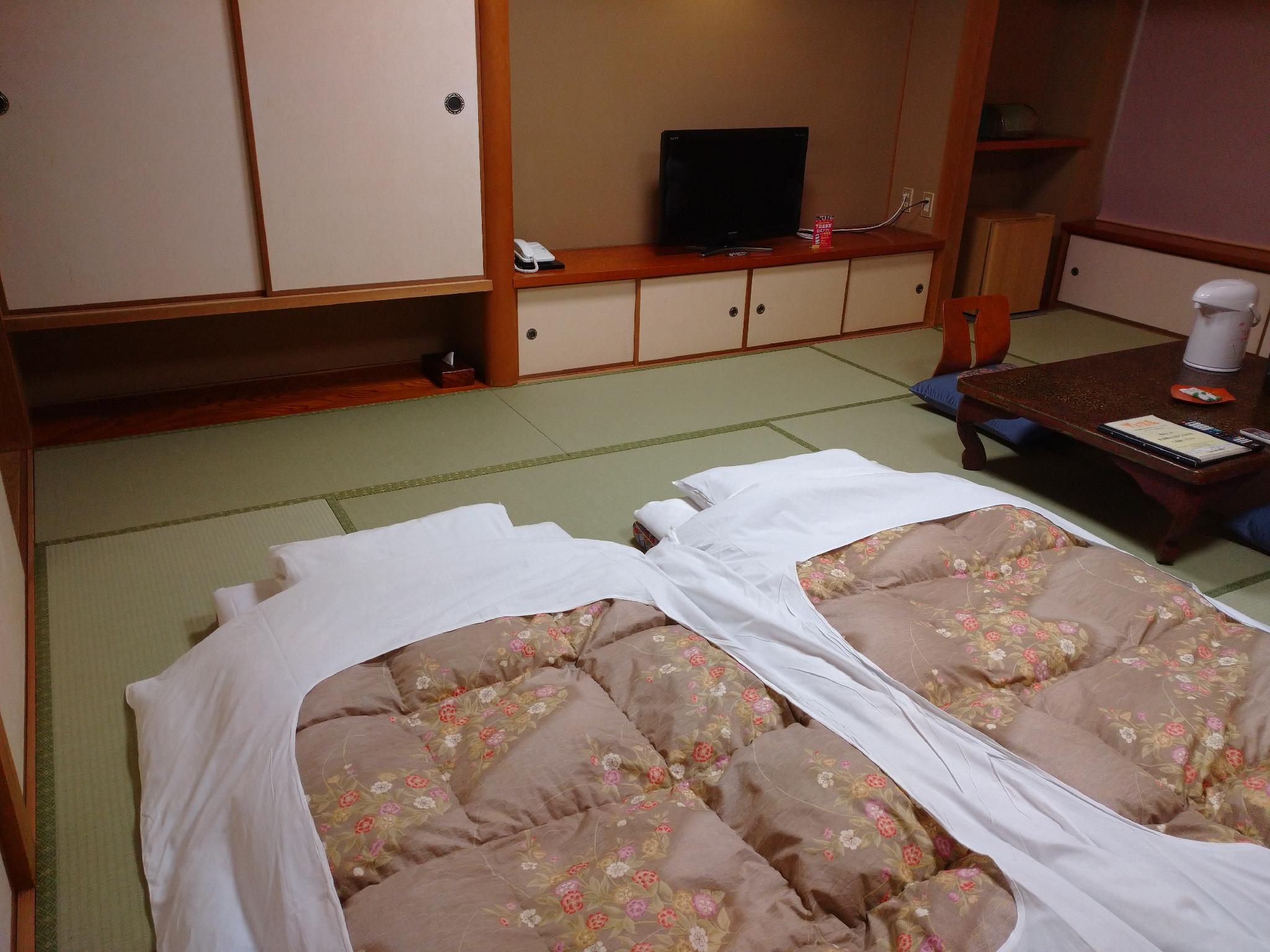 Japanese, Superior, 4 Futon Beds, Hot Spring Bath