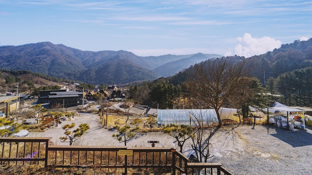 Gapyeong Alum Malu Pension 44/49