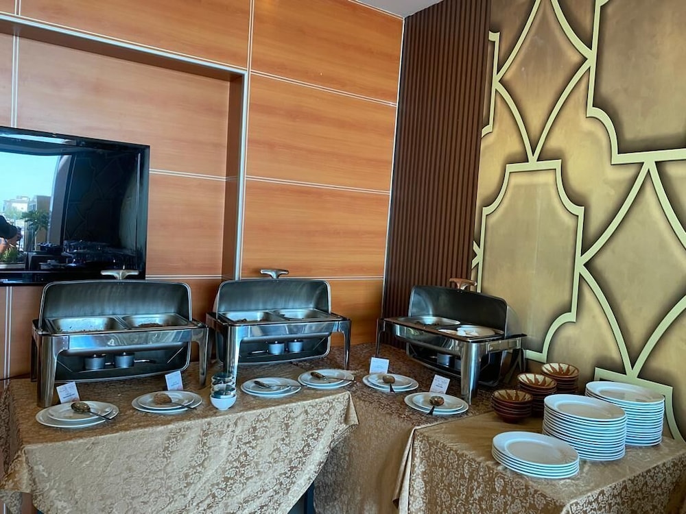 العنوان رزيدنس(Aleunwan Serviced Apartments) 36/53