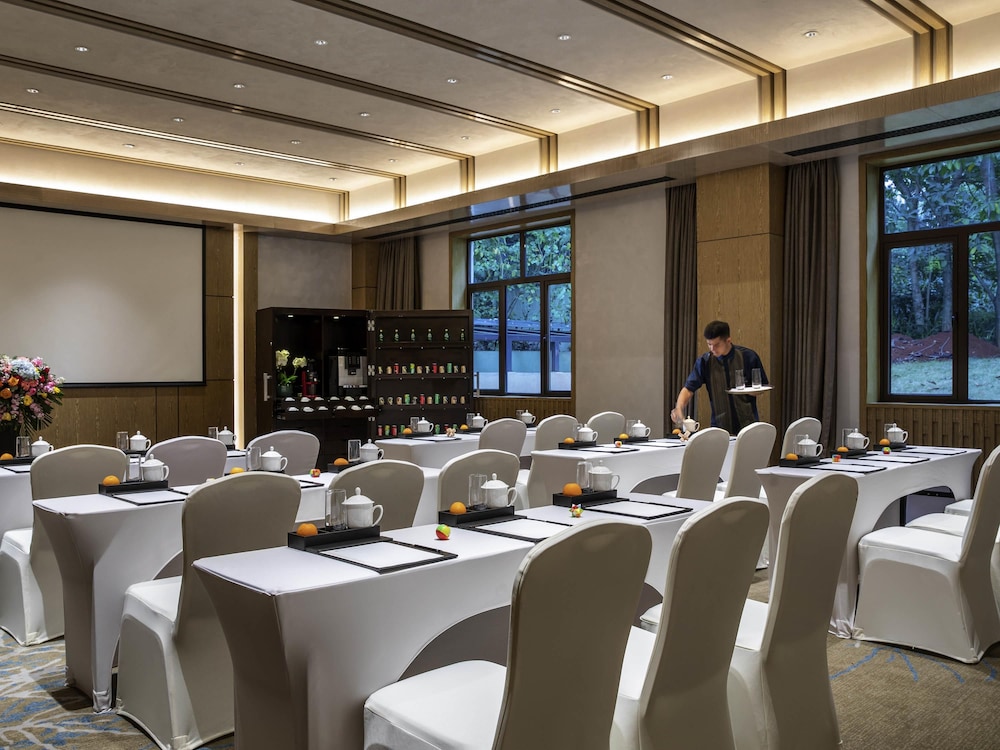 Pullman Resort Xishuangbanna 35/50