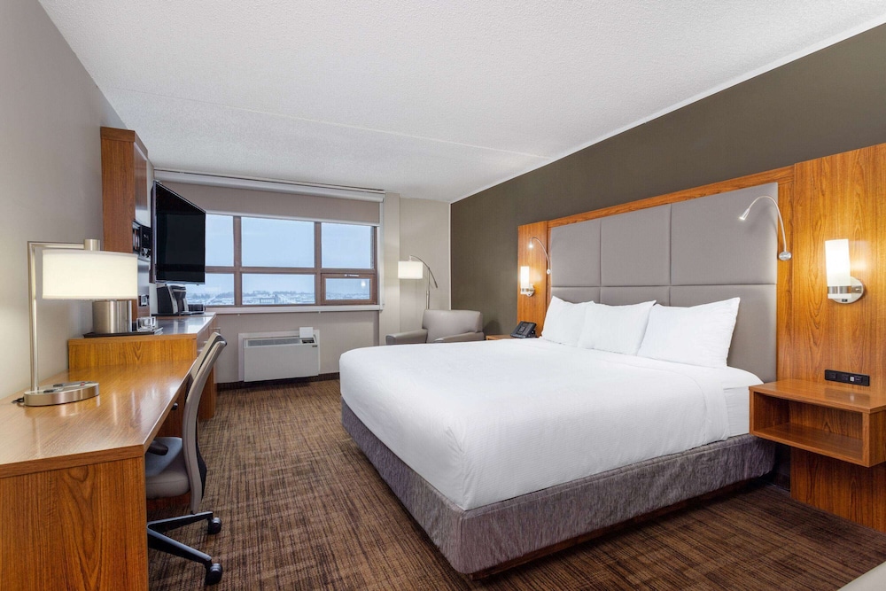 Ramada By Wyndham Northern Grand Hotel Conference Centre 16/58