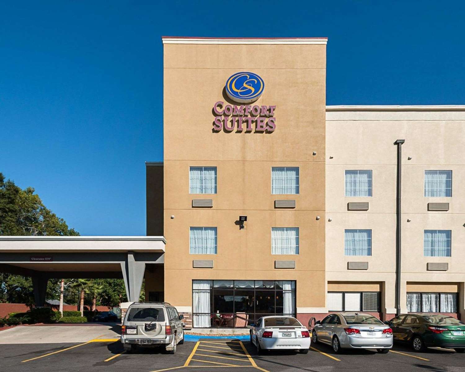 Comfort Suites Lake Charles 48/48