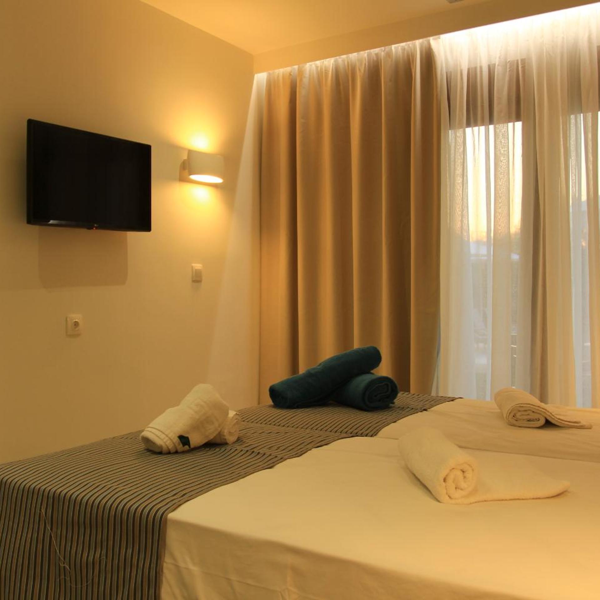 Karavos Apartments 16/57