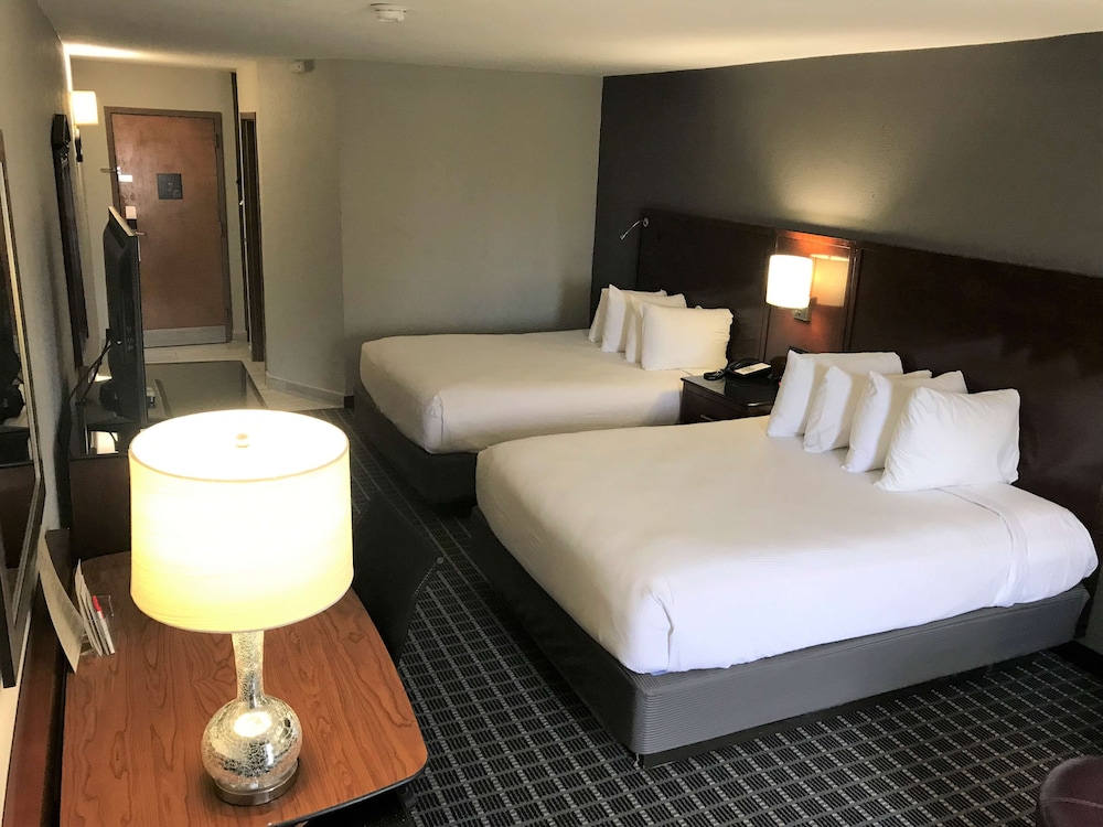 SureStay Plus By Best Western Greenwood 18/50
