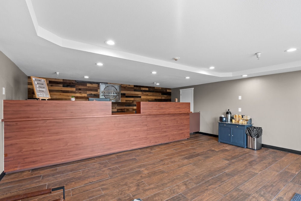 Basecamp Puyallup a Travelodge by Wyndham 12/50