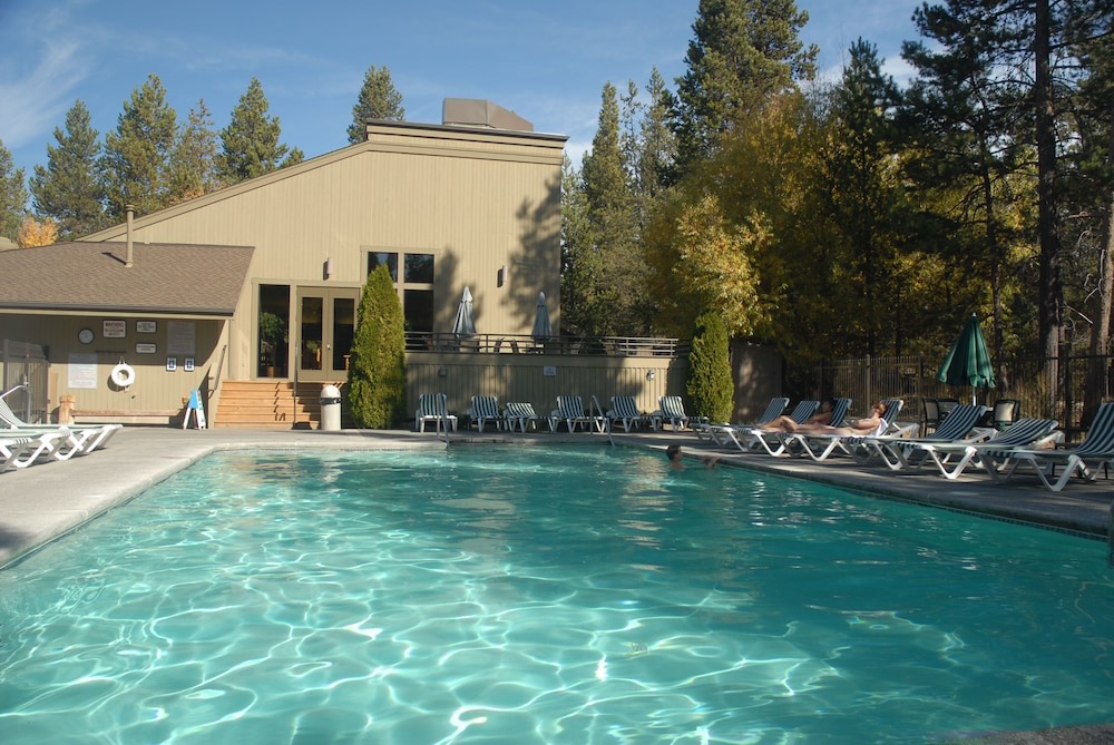 The Pines at Sunriver 3/58