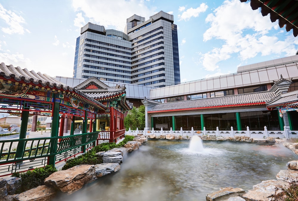 Capital Hotel Beijing 34/37