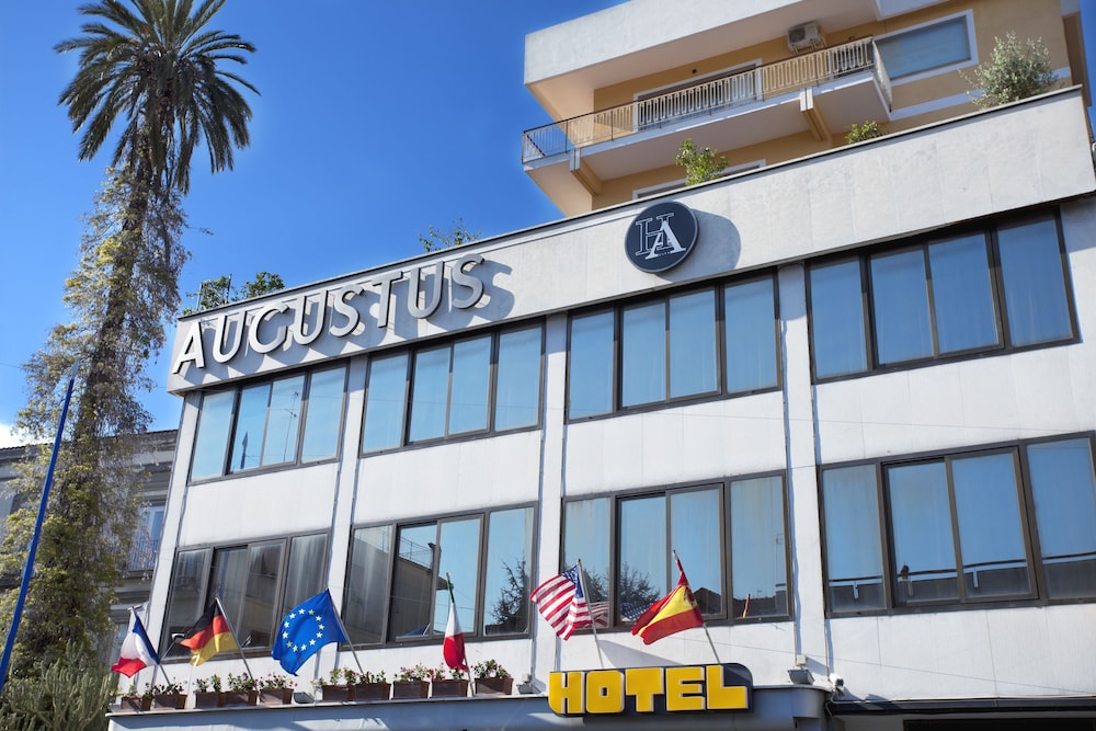Augustus Hotel 1/29