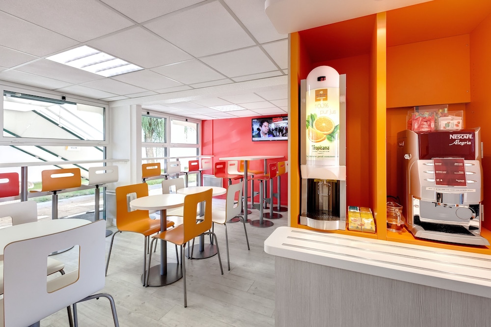 Premiere Classe La Roche sur Yon 30/47