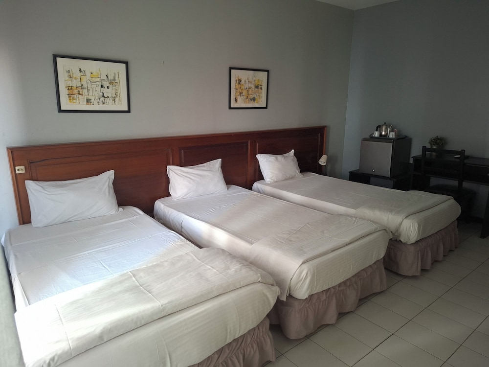 Al Baraka Hotel 24/50