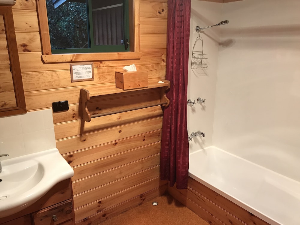 Cradle Mountain Highlanders Cottages 69/71