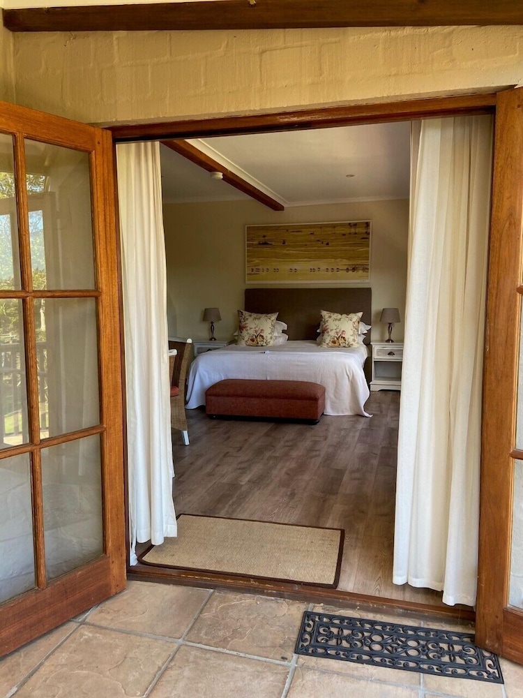 Summit Place Guesthouse 31/72