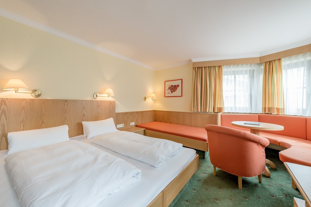 Hotel Tyrol 16/58