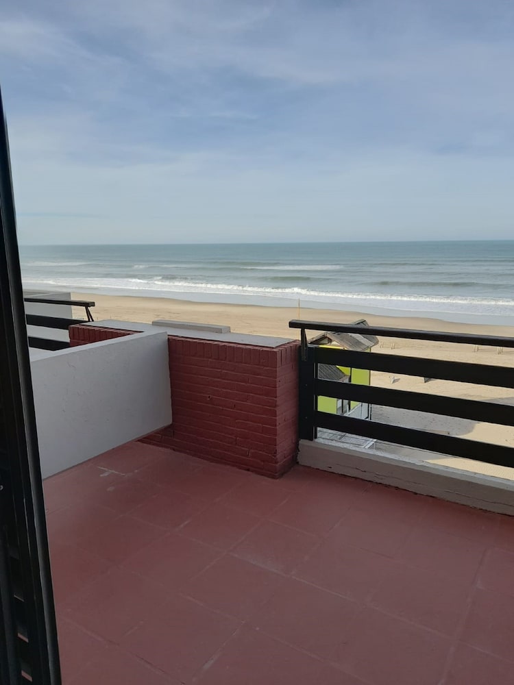 Intersur Villa Gesell 29/35