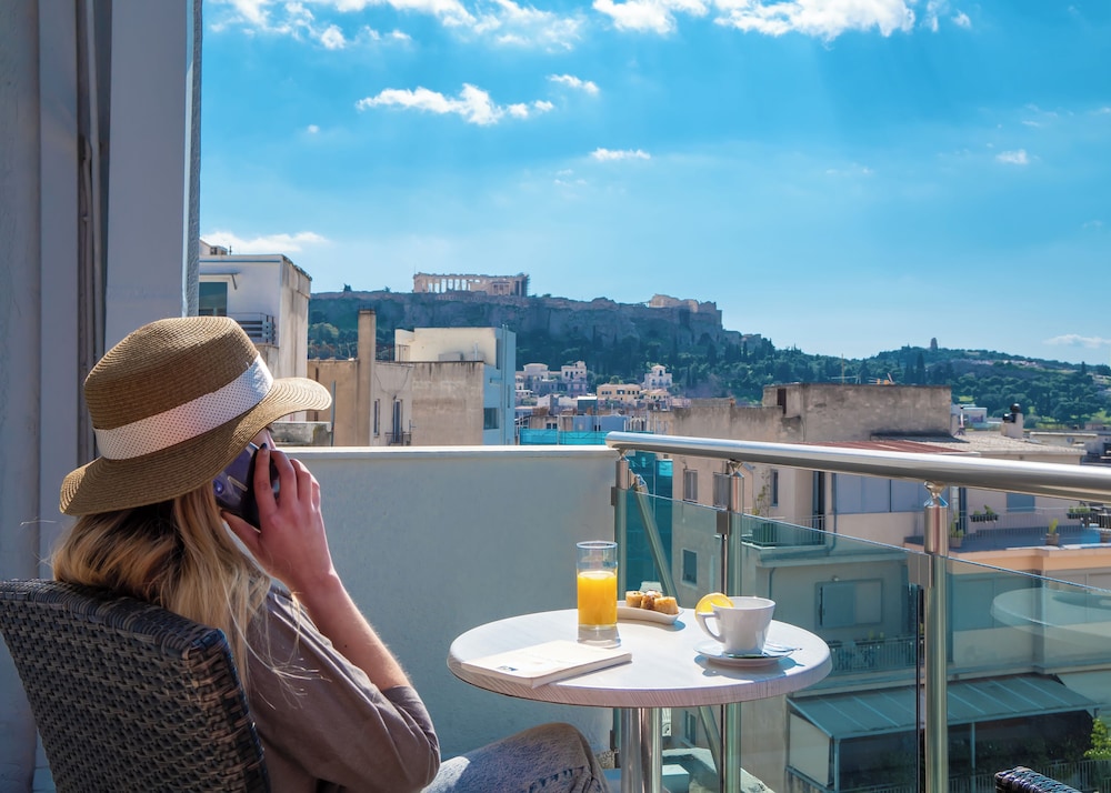 Attalos Hotel 35/48