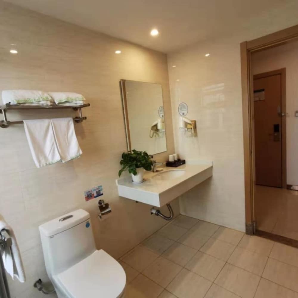 Greentree Inn Nantong Tongzhou Zhangzhishan Town Deli Square Express Hotel 27/29
