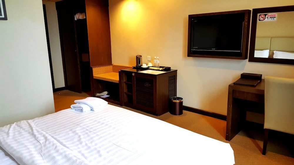Lintas View Hotel 12/21