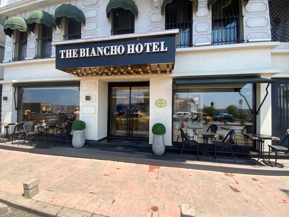 The Biancho Hotel Pera 7/73