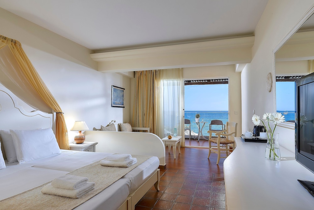 Superior, Luxury, Beach Front