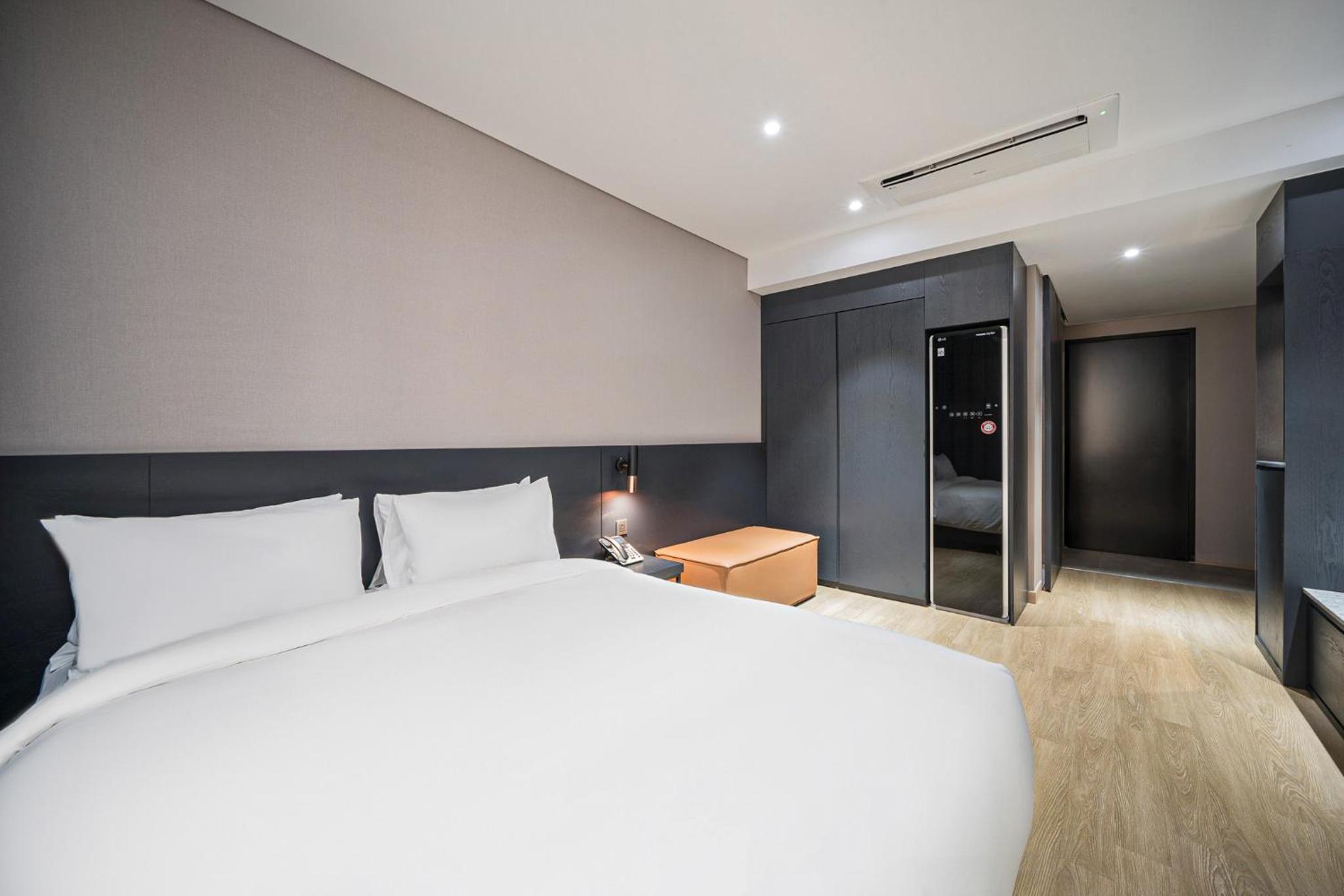 غرفة بسرير مزدوج لذوي الإعاقة، Rivertain Hotel Gyeongju 3/10