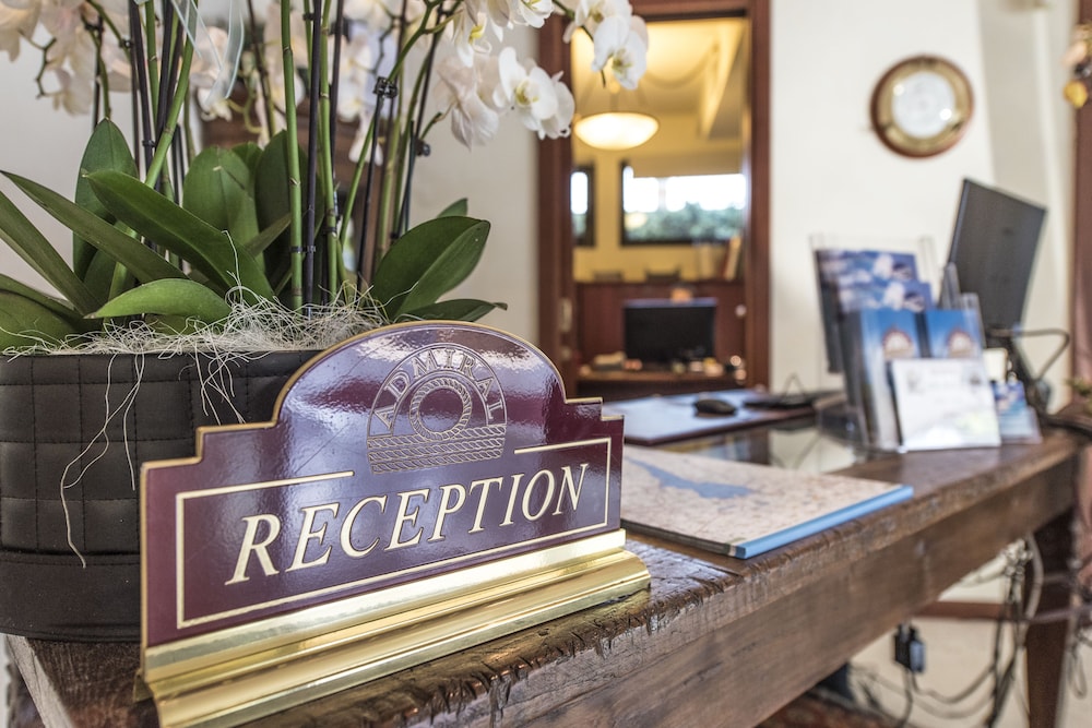 Admiral Hotel Villa Erme 52/60