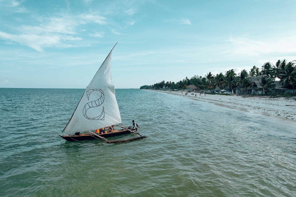 Sahari Zanzibar 75/81
